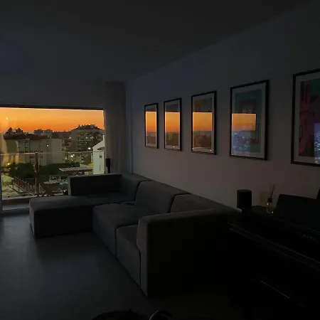 Apartment Penthouse W/private Rooftop,whirlpool, Bbq, Sauna *