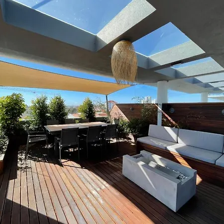 Penthouse W/private Rooftop,whirlpool, Bbq, Sauna Parede