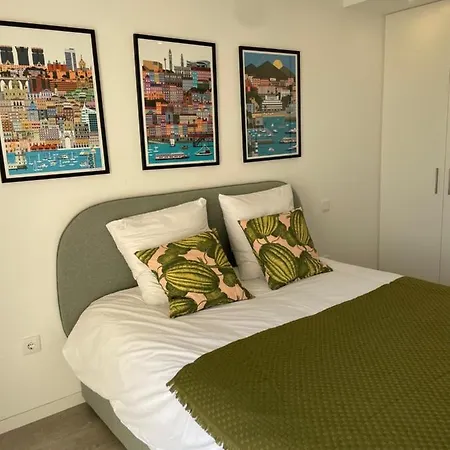 Apartment Penthouse W/private Rooftop,whirlpool, Bbq, Sauna Parede